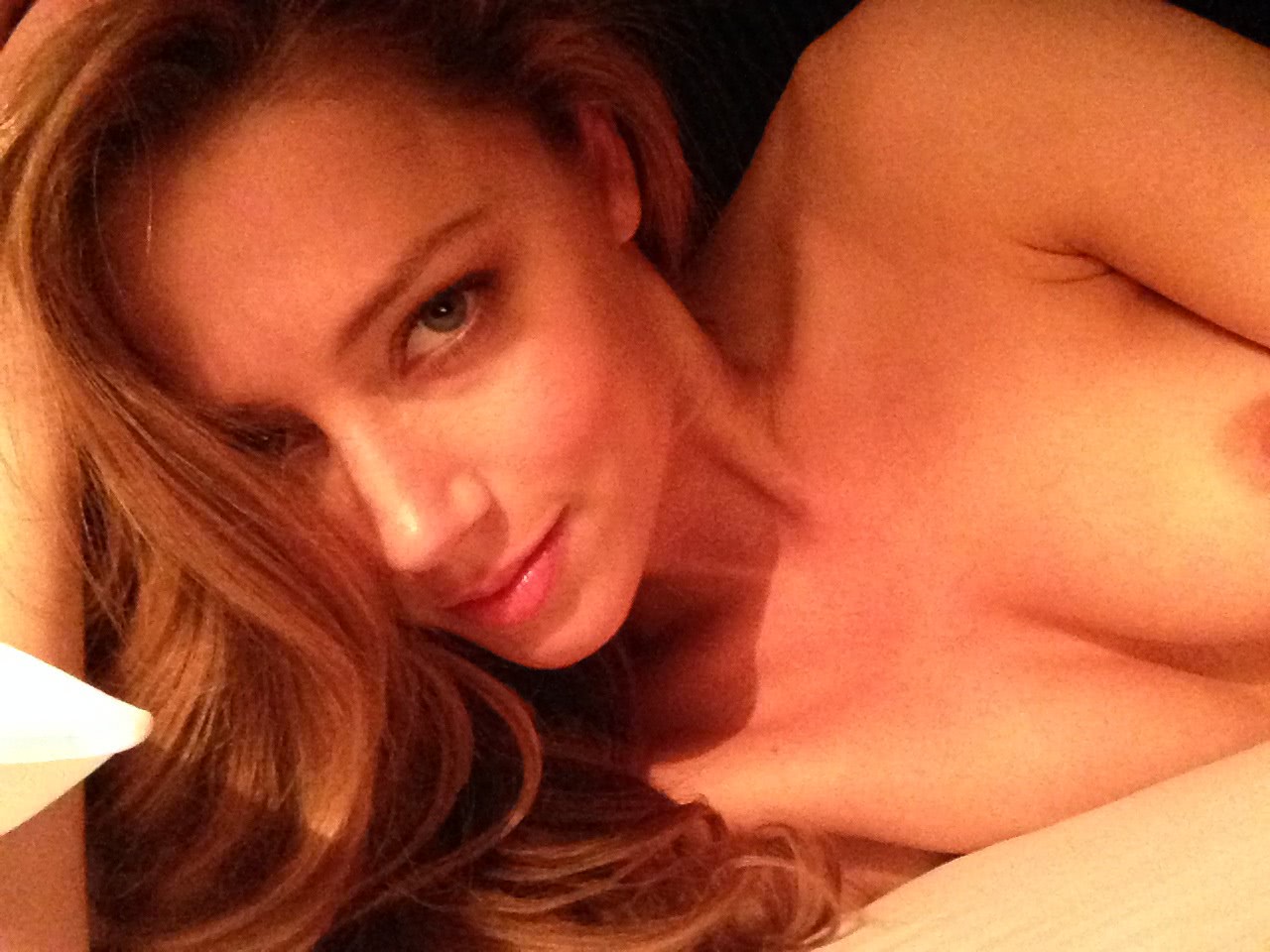 young Amber Heard Naked