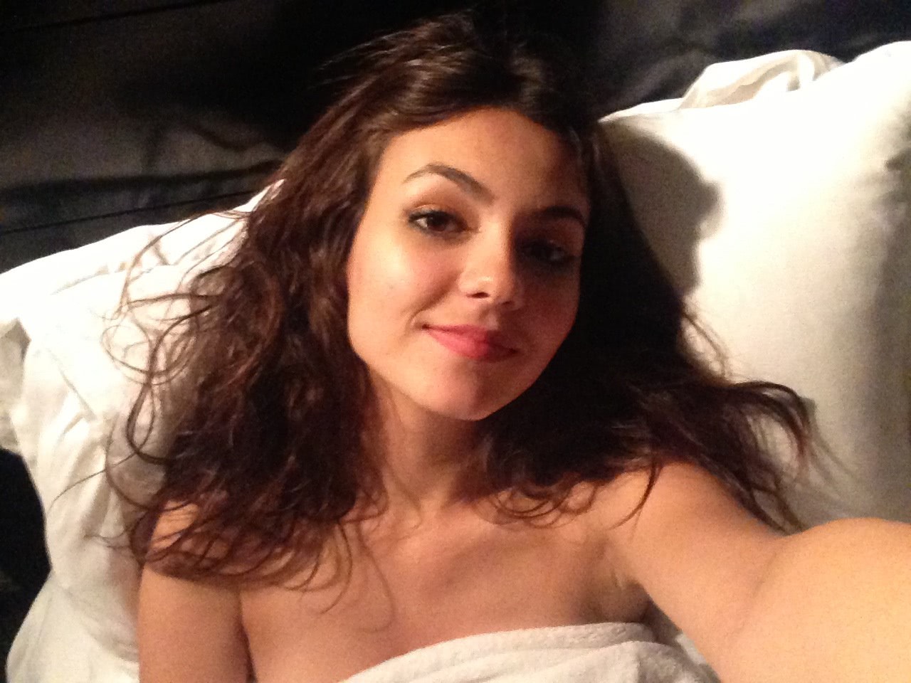 61 Victoria Justice